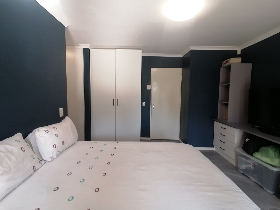 To Let 2 Bedroom Property for Rent in Century City Western Cape